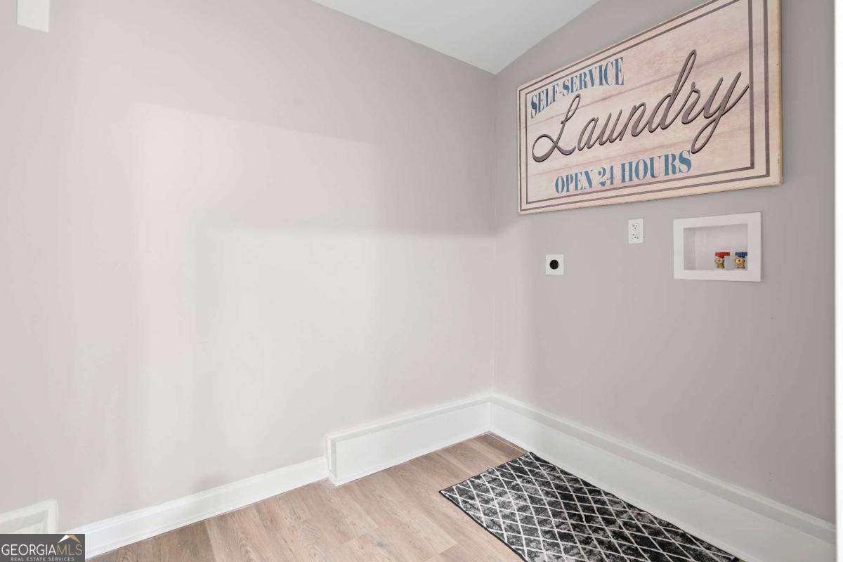 118 Perry Street Property Photo 17