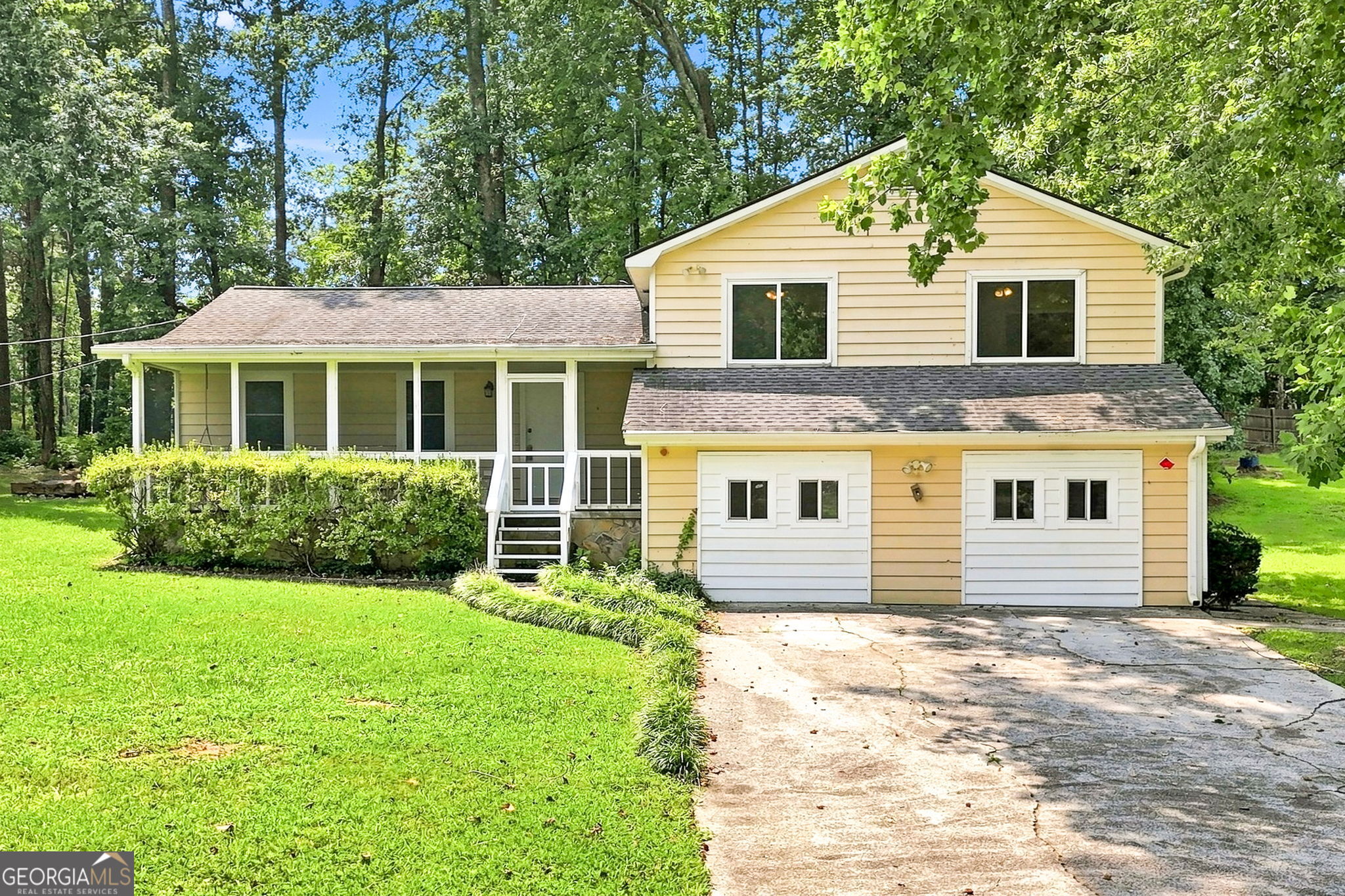 3681 Chestnut Lake Court Property Photo 2