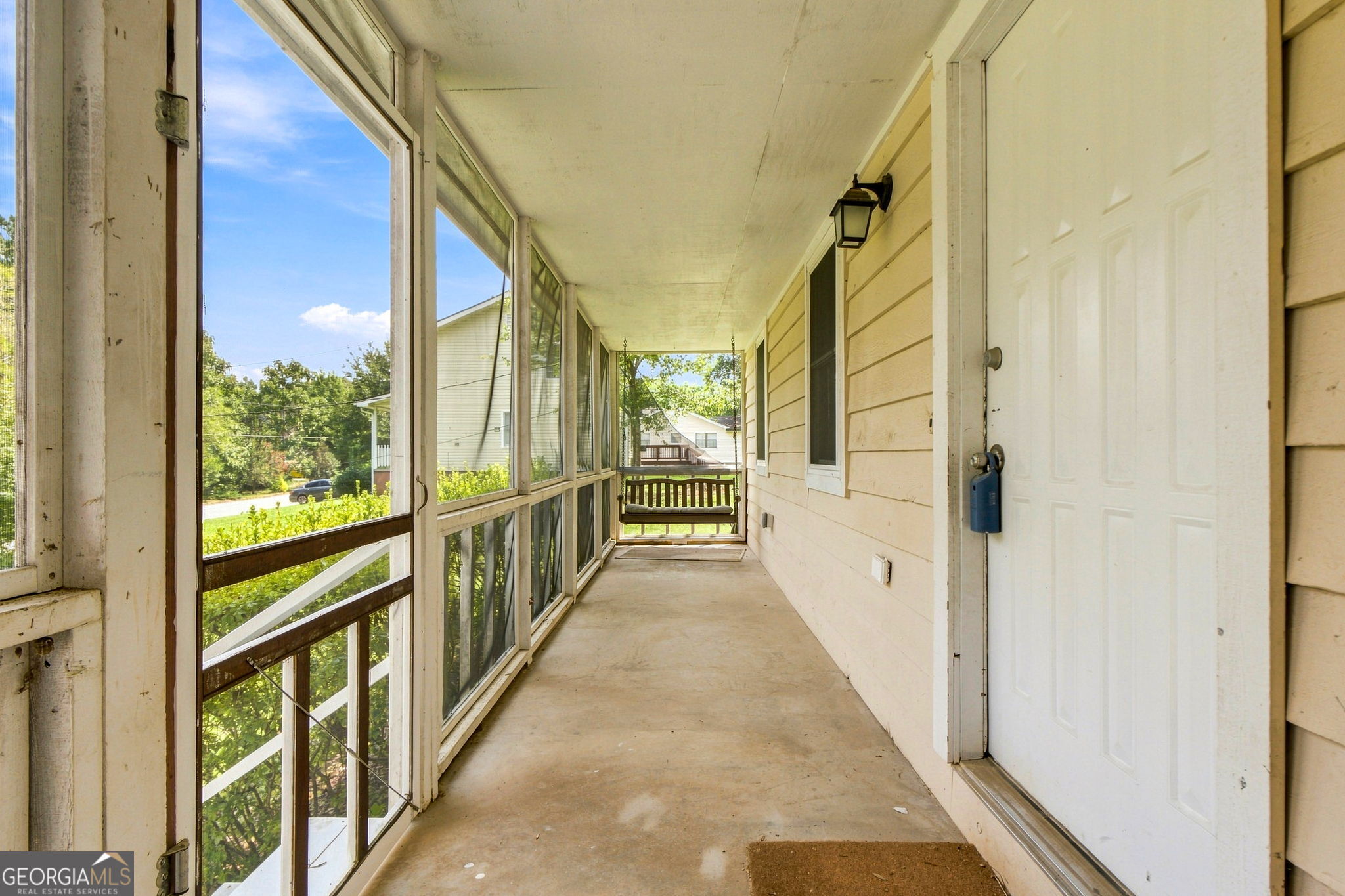 3681 Chestnut Lake Court Property Photo 3
