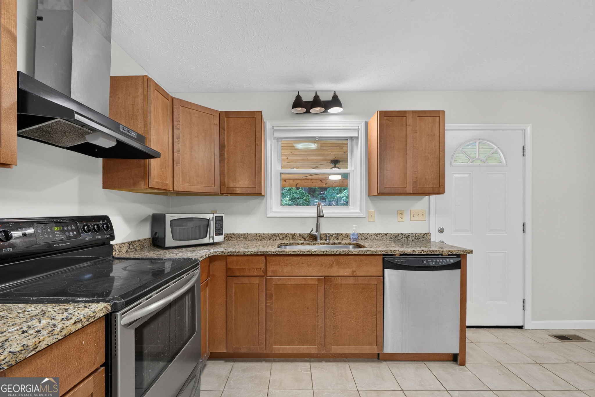 3681 Chestnut Lake Court Property Photo 13