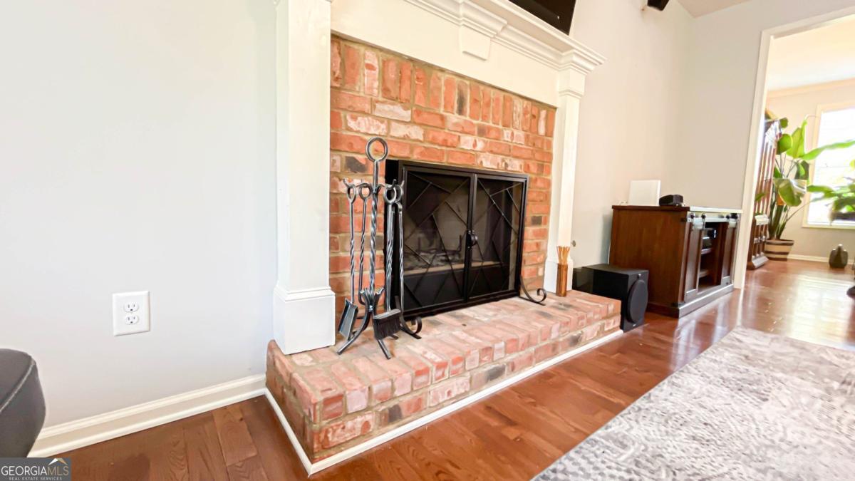 3835 Hawk Tail Drive Property Photo 7
