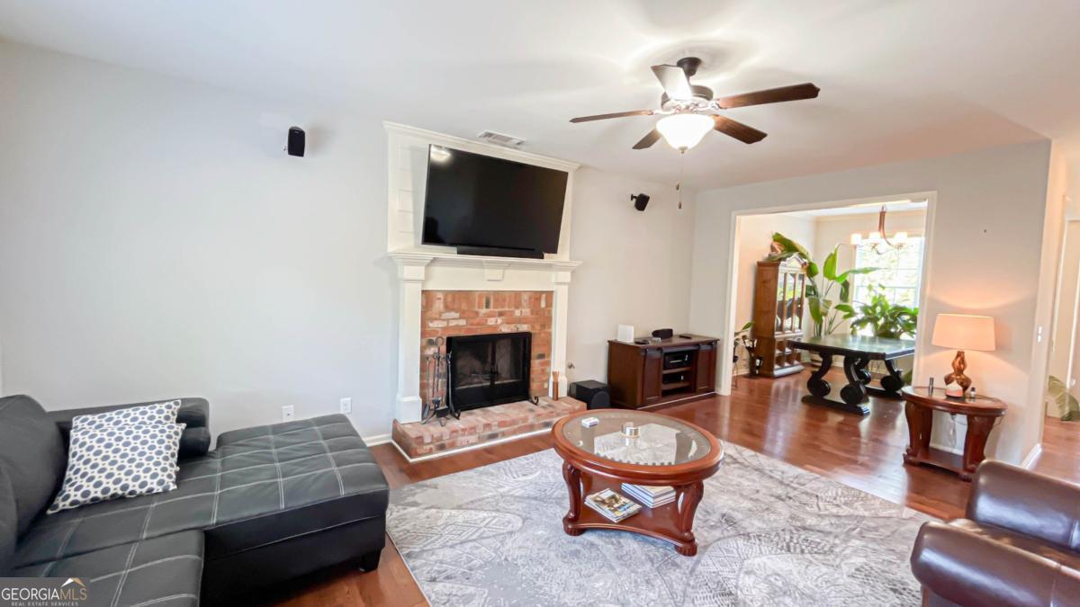 3835 Hawk Tail Drive Property Photo 8