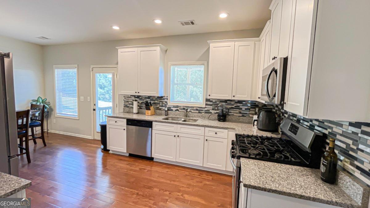 3835 Hawk Tail Drive Property Photo 15