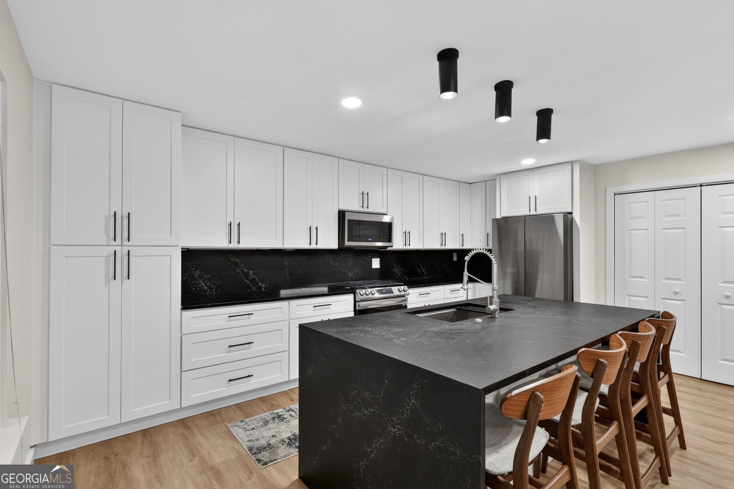 1445 Monroe Drive Ne # F2 Property Photo 4