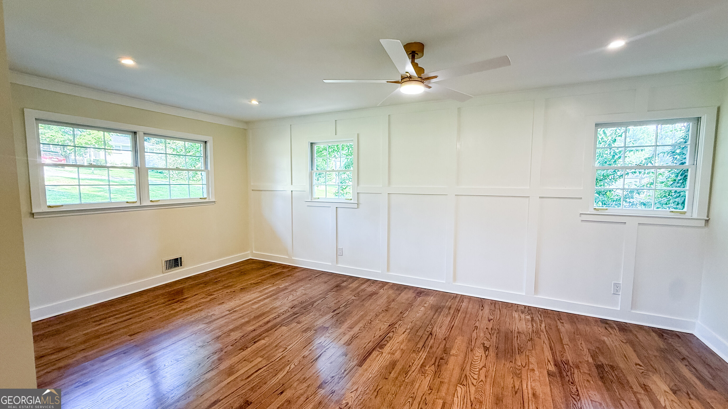 6356 Fitzgerald Lane Property Photo 12