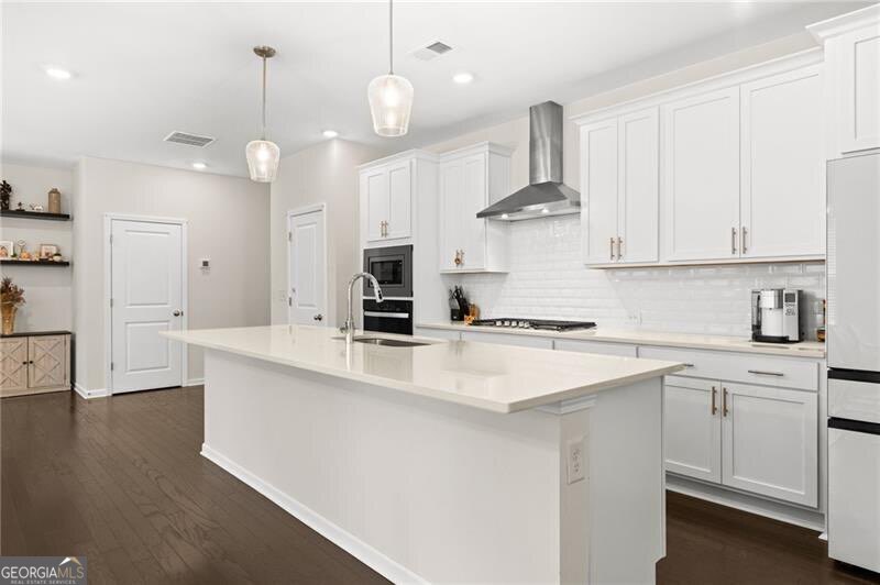 4066 Halton Road Property Photo 10