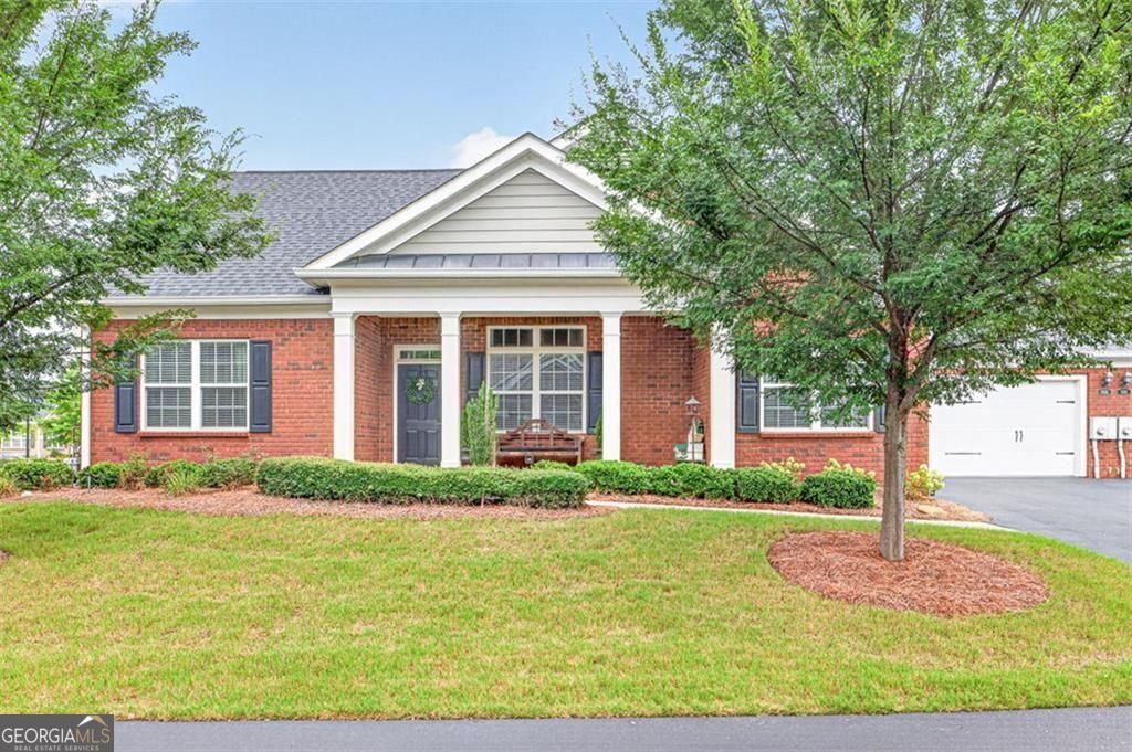 3581 Lindenridge Drive Property Photo 1