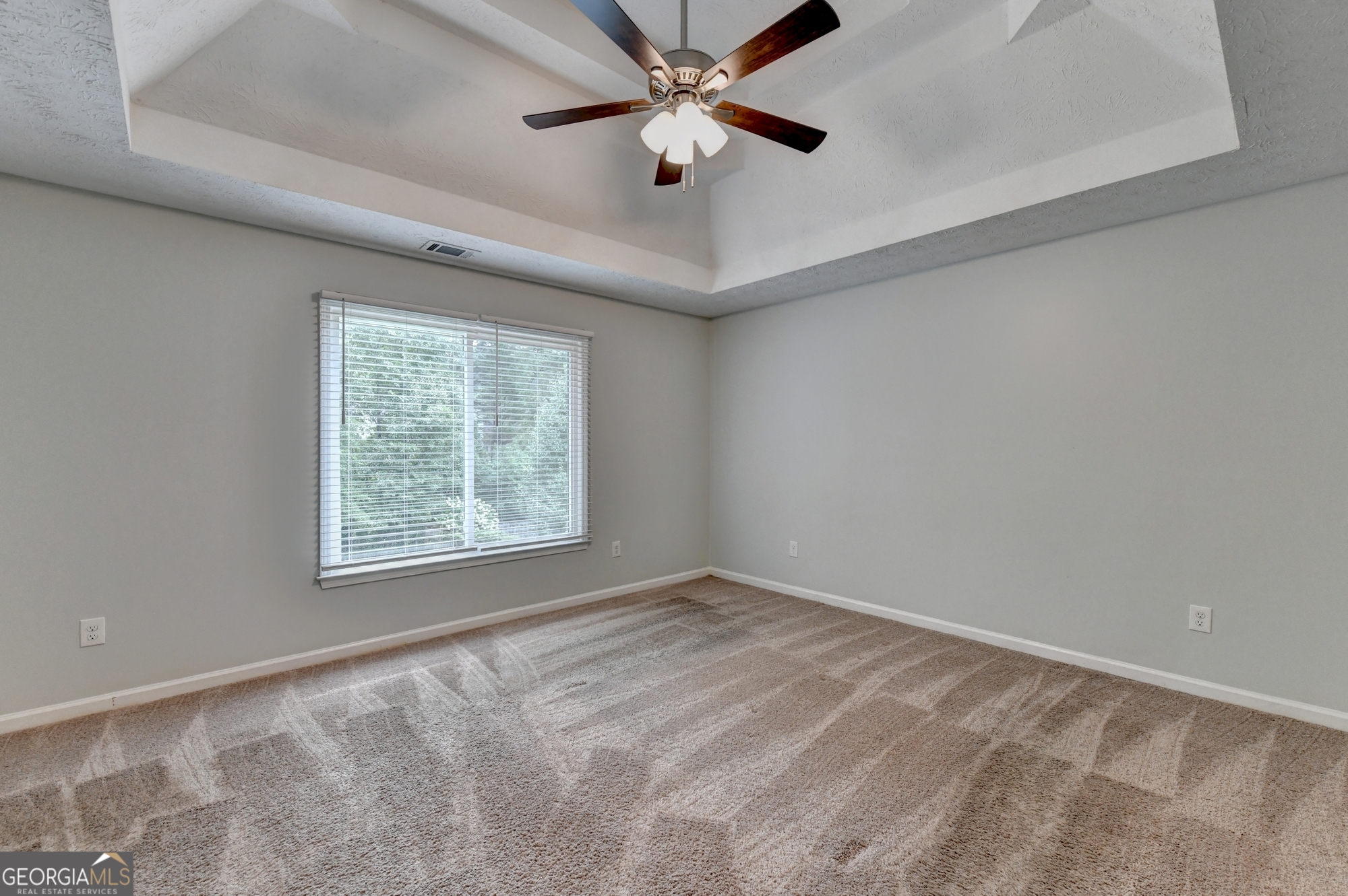 2300 Huntington Drive Property Photo 18