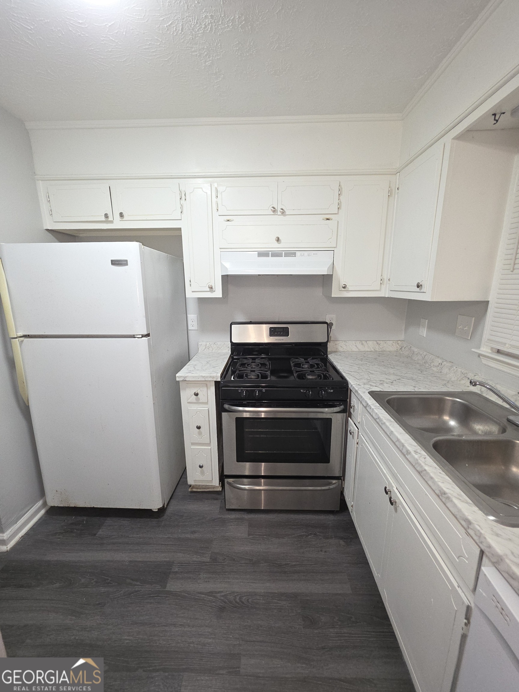 6704 Chupp Road # B Property Photo 5