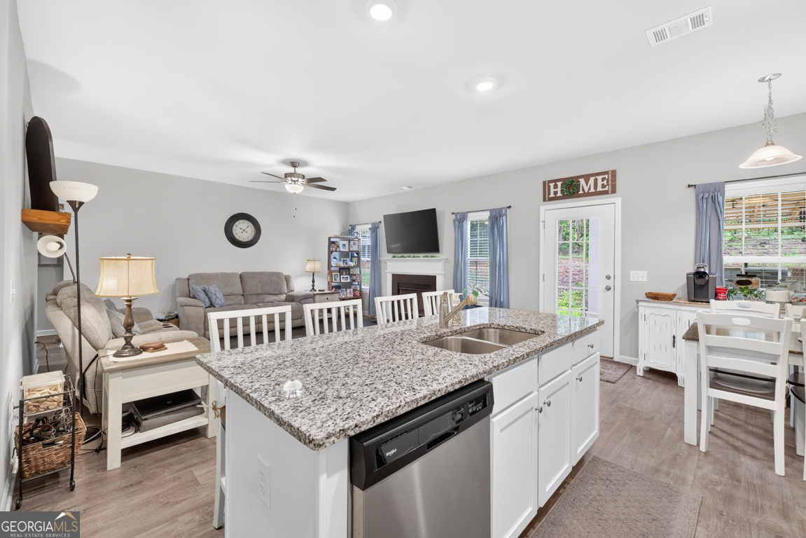 2100 Westbrook Road Property Photo 12