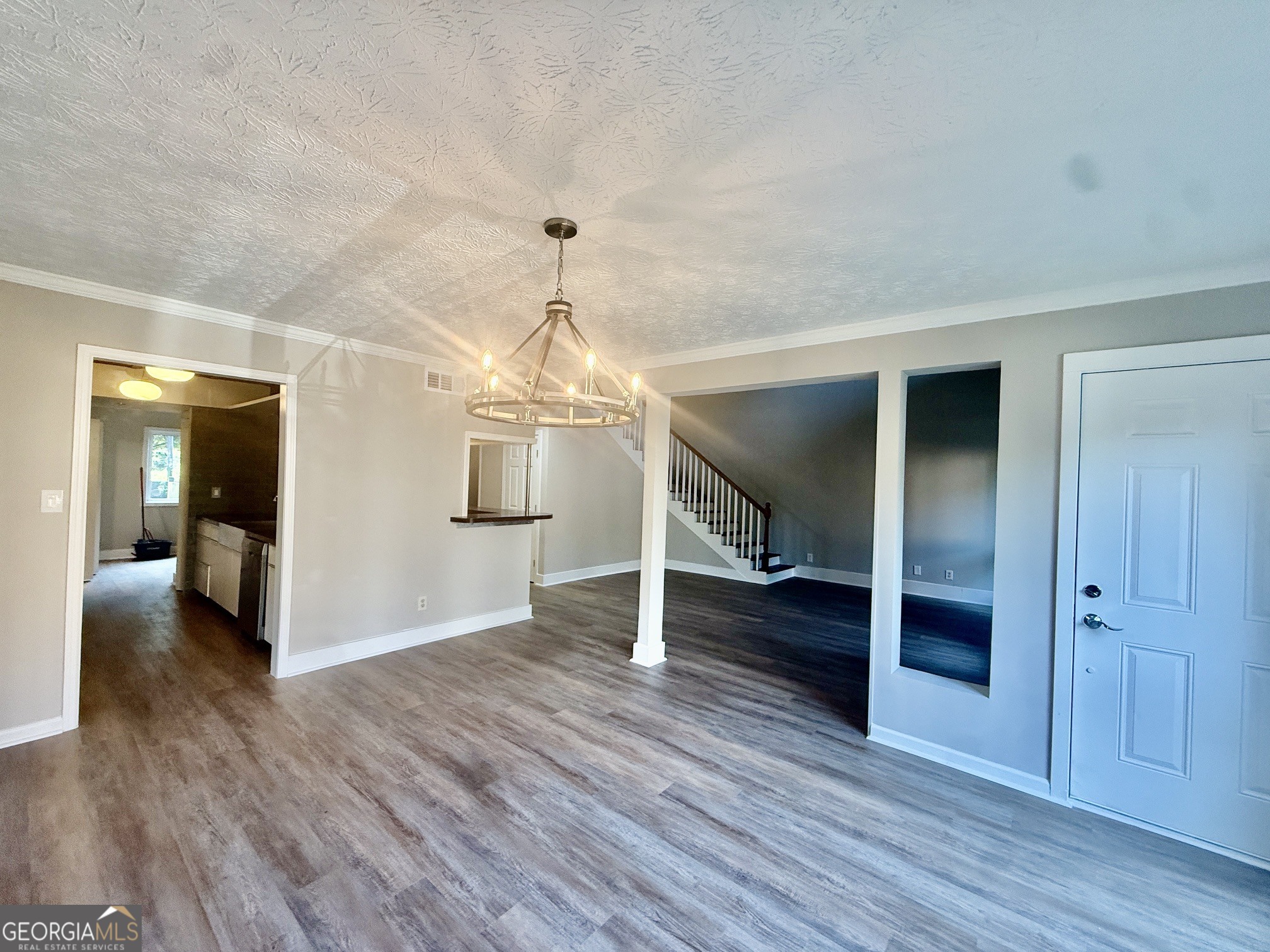 3240 Clairmont North Ne Property Photo 5