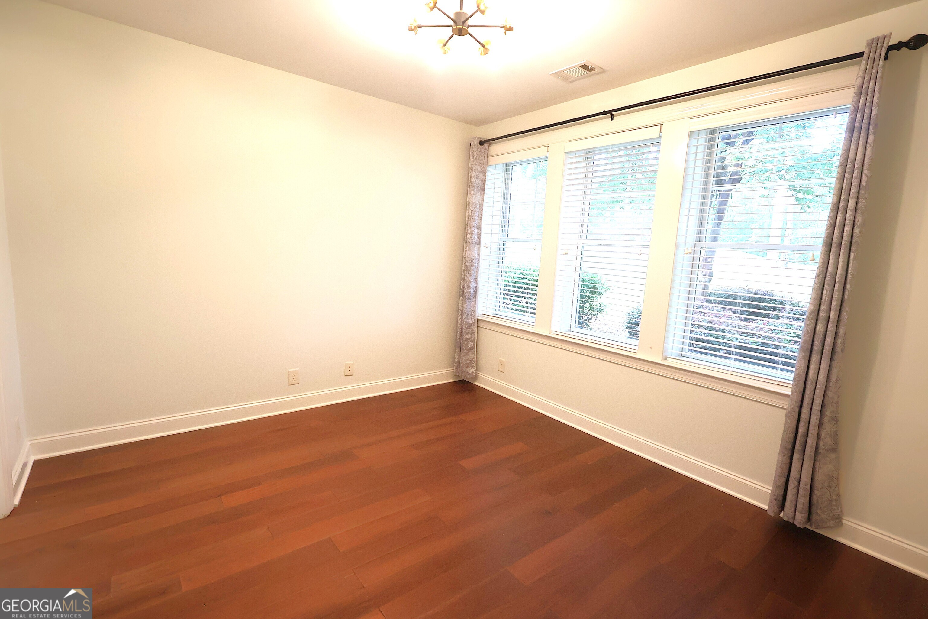 1081 Starboard Drive Property Photo 23