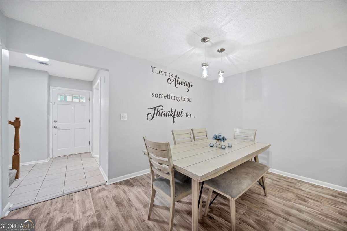 1182 Country Court Property Photo 13