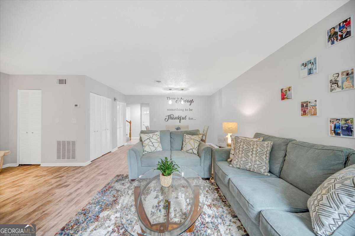 1182 Country Court Property Photo 16