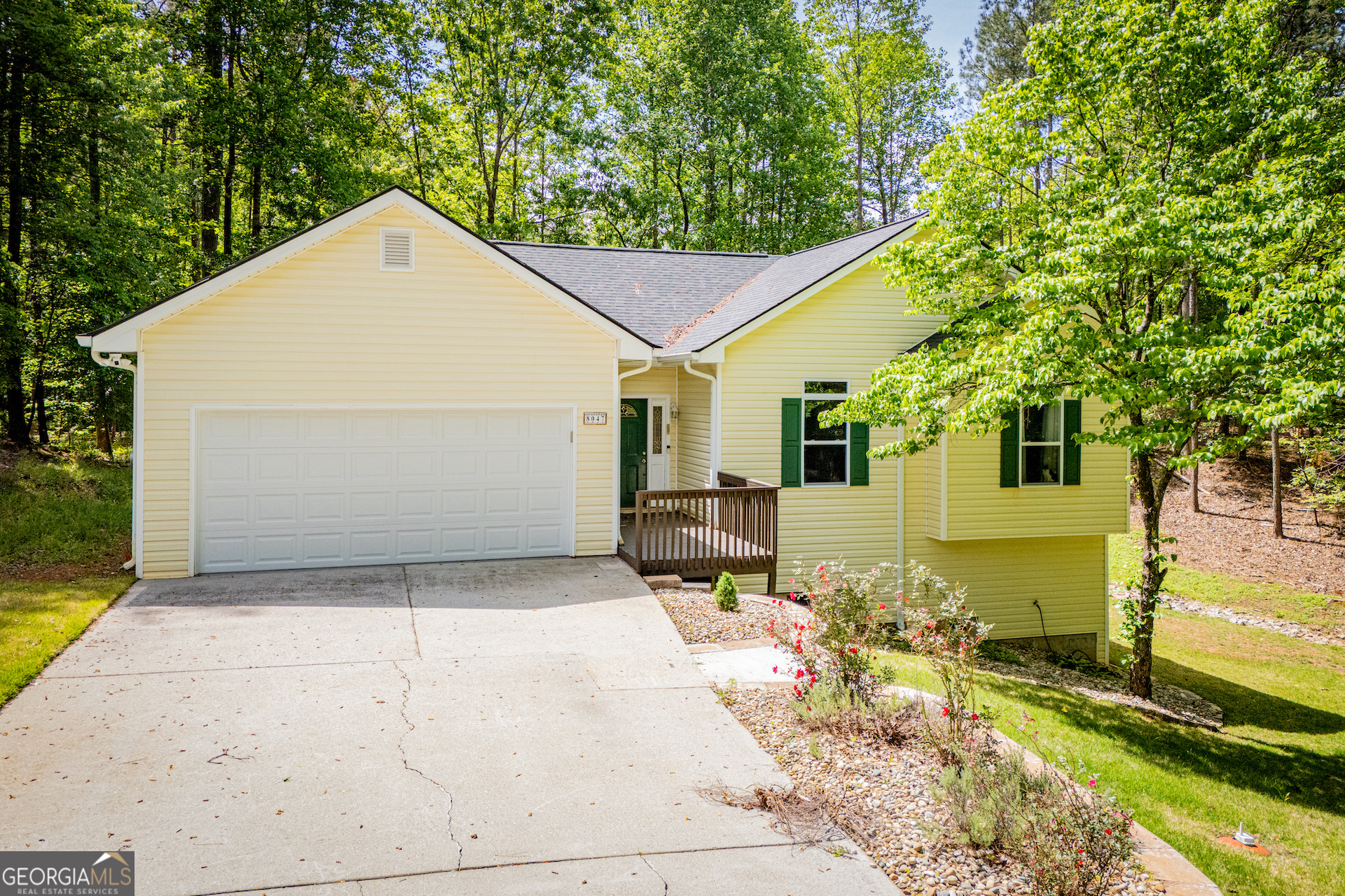 8047 Longleaf Court Property Photo 1