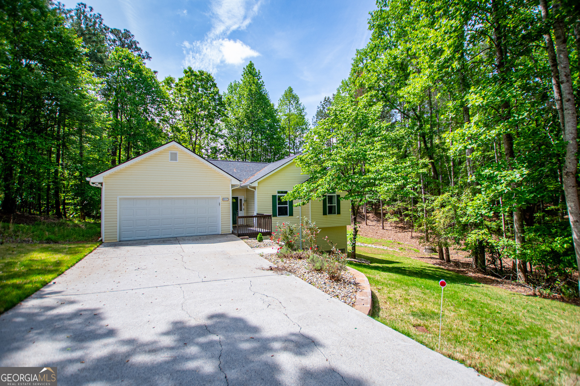 8047 Longleaf Court Property Photo 3