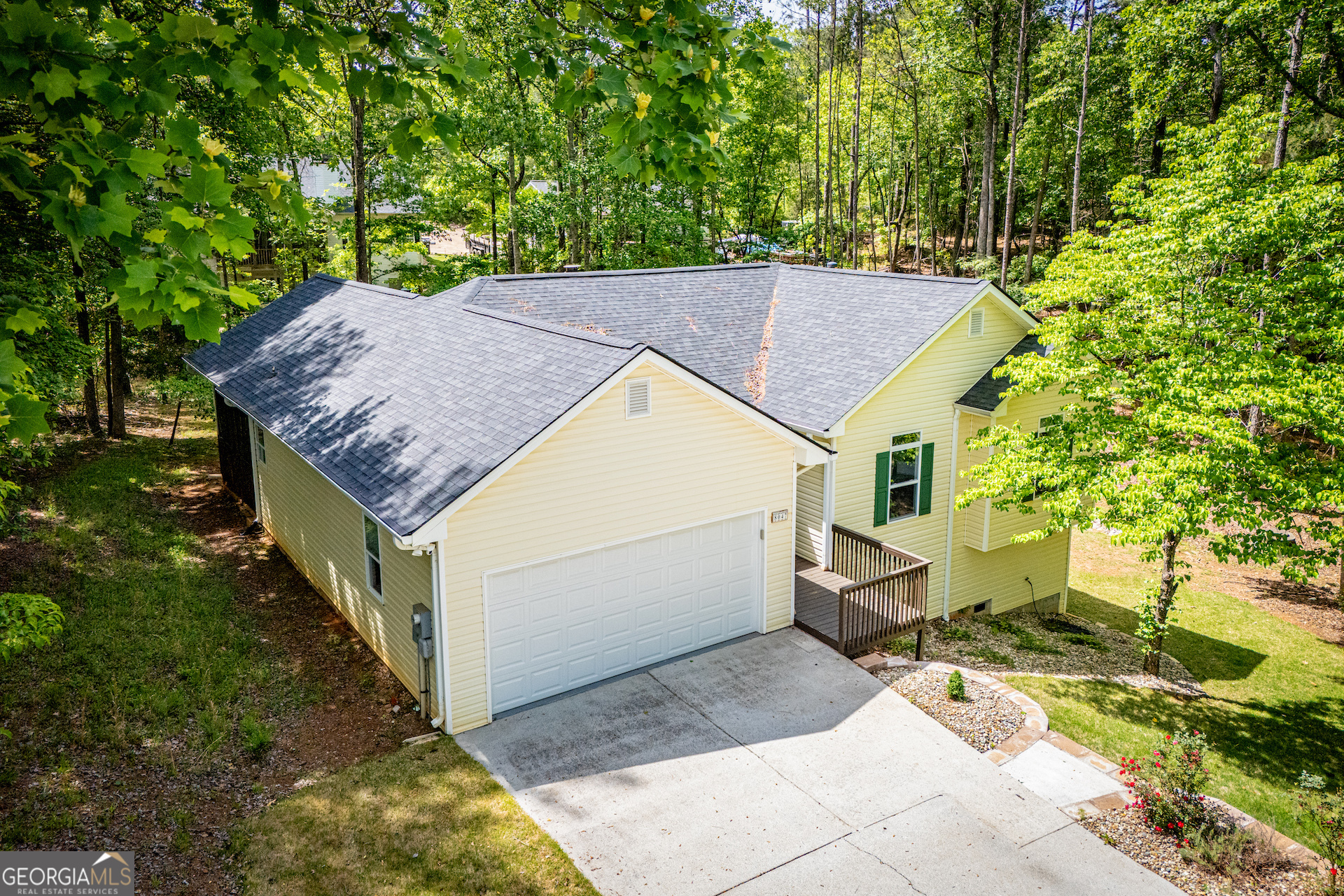 8047 Longleaf Court Property Photo 8