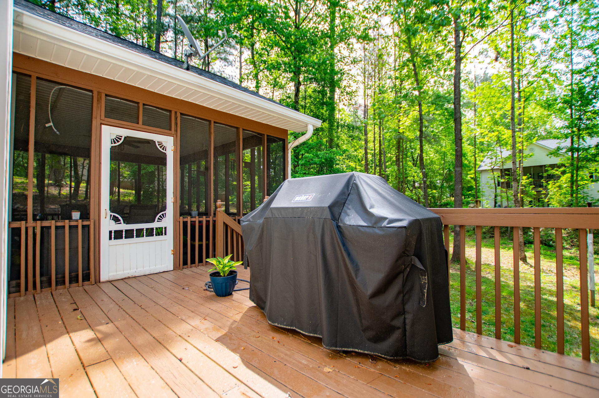 8047 Longleaf Court Property Photo 11