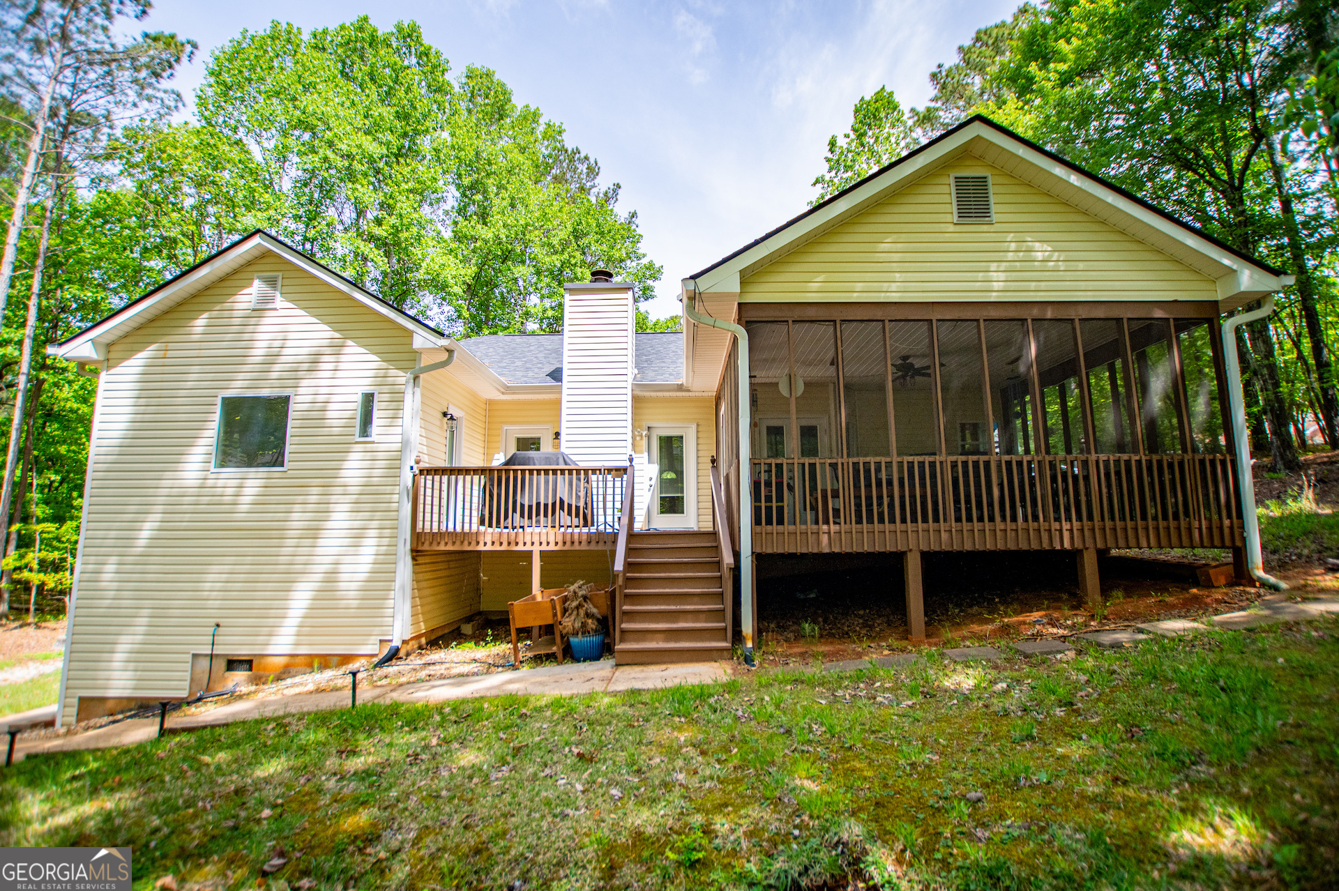 8047 Longleaf Court Property Photo 17