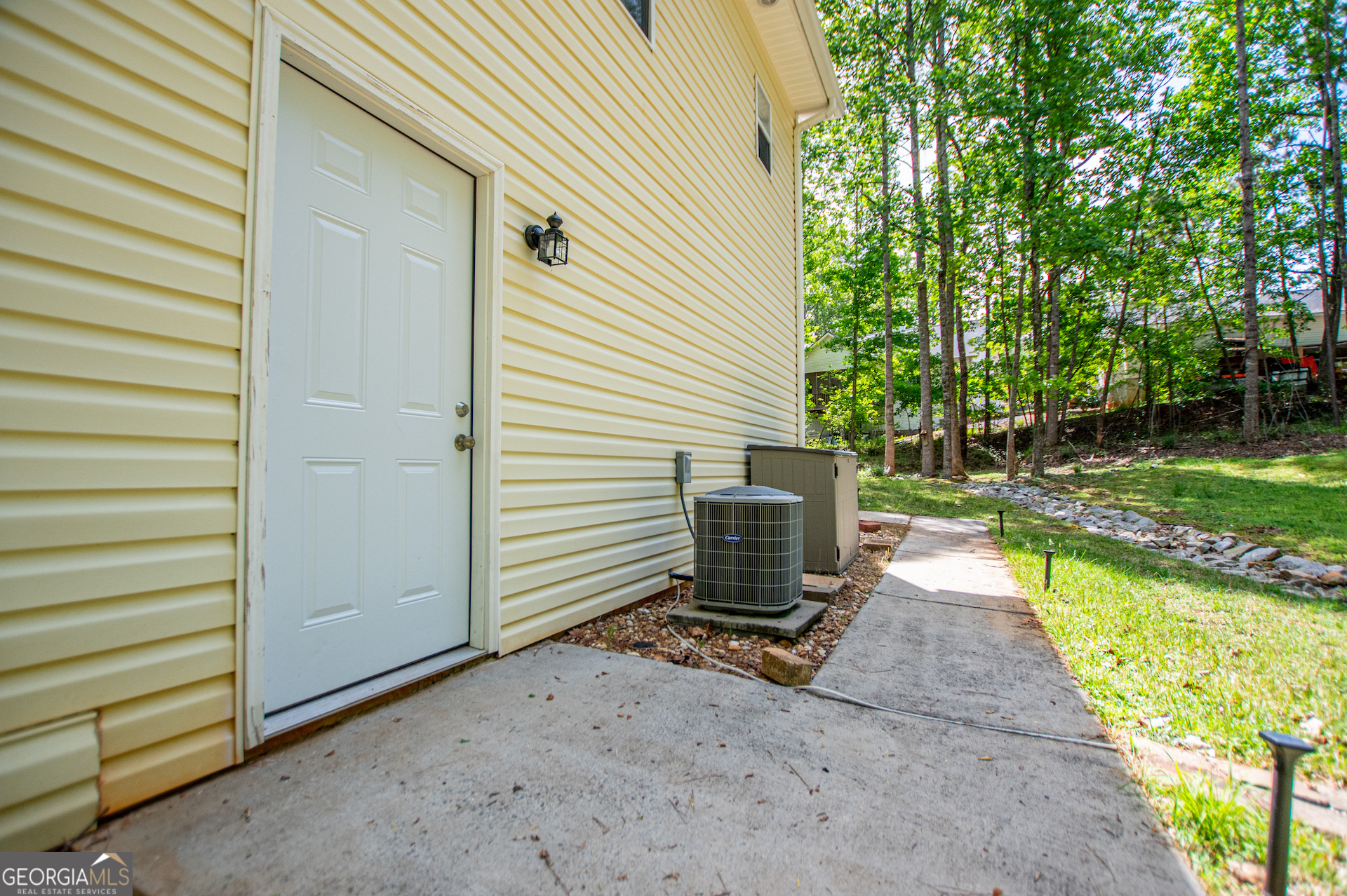 8047 Longleaf Court Property Photo 20