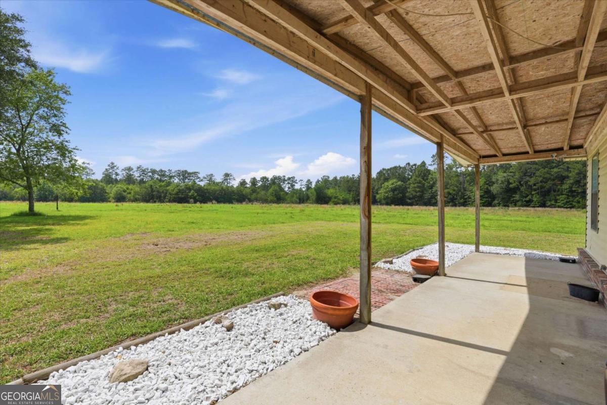 1525 Myron Hart Road Property Photo 5