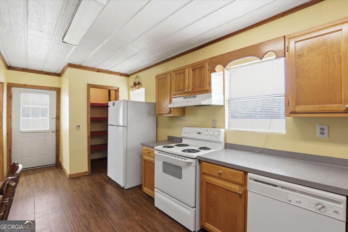 1525 Myron Hart Road Property Photo 13