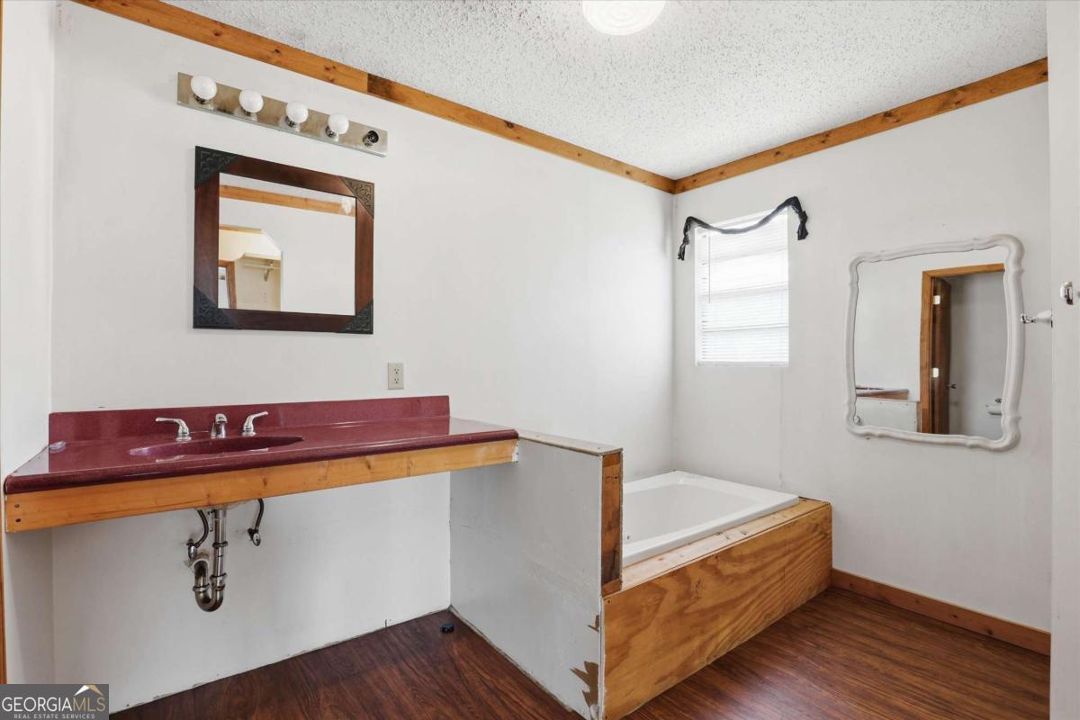 1525 Myron Hart Road Property Photo 22