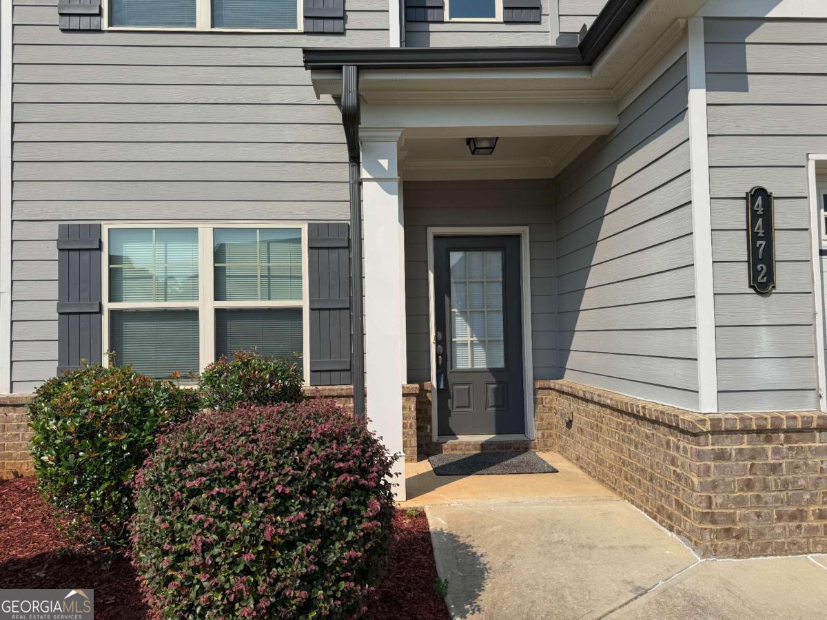 4472 Beechnut View Property Photo 2