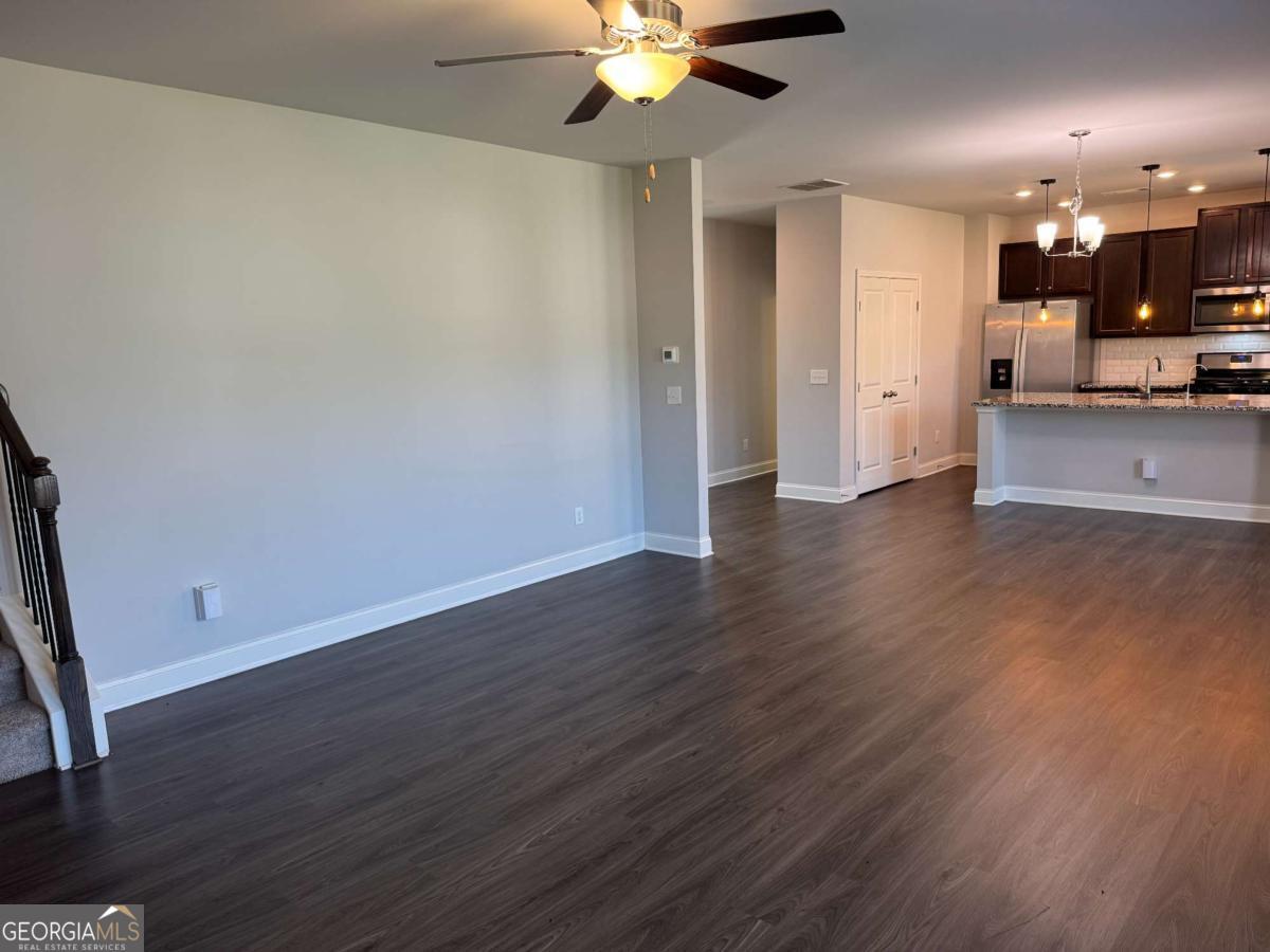 4472 Beechnut View Property Photo 9