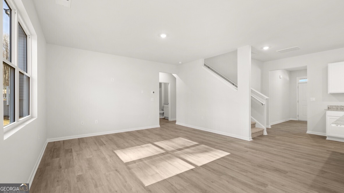 395 Creekview Way Property Photo 13