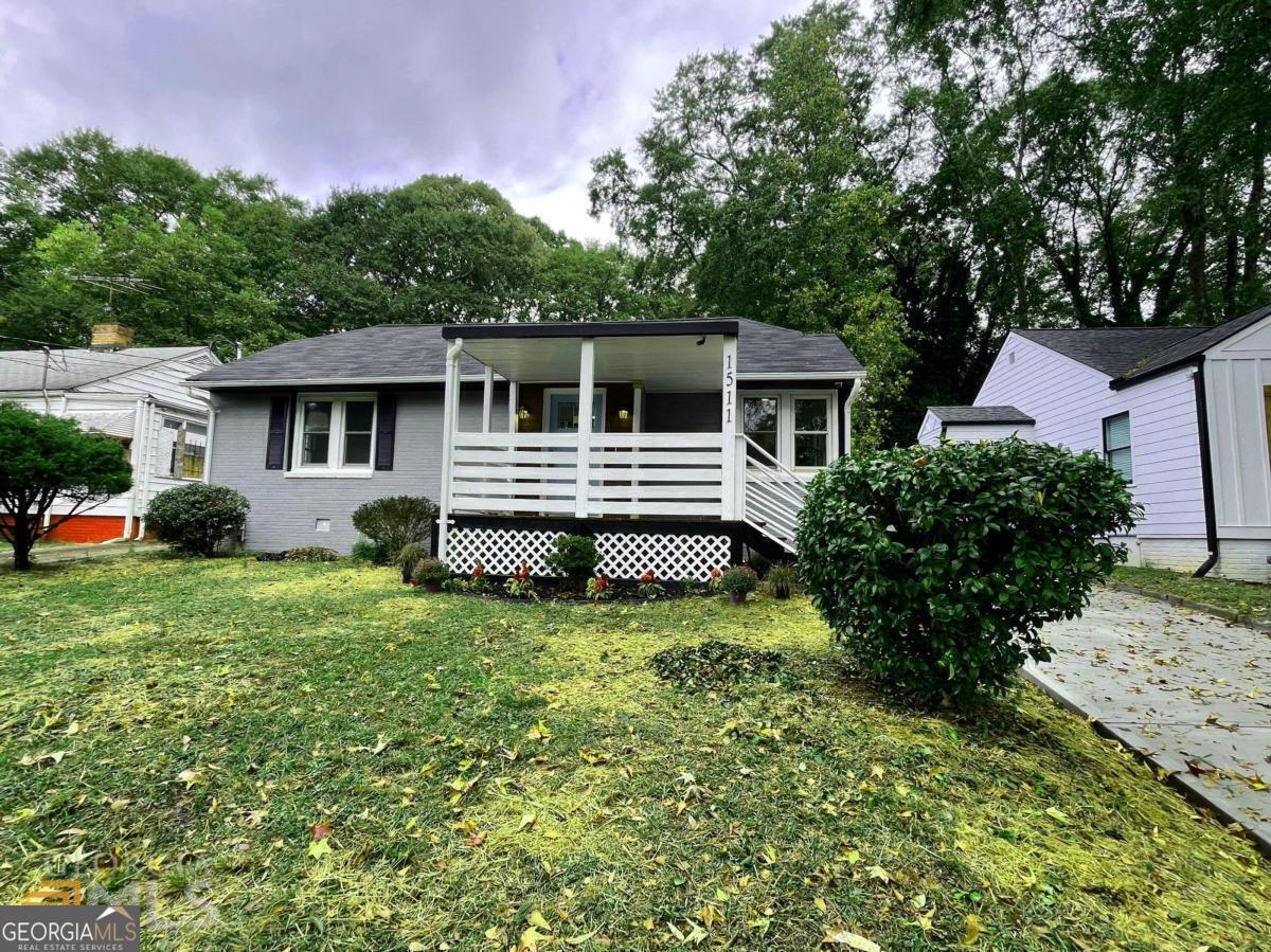 1511 Mims Street SW Property Photo 1