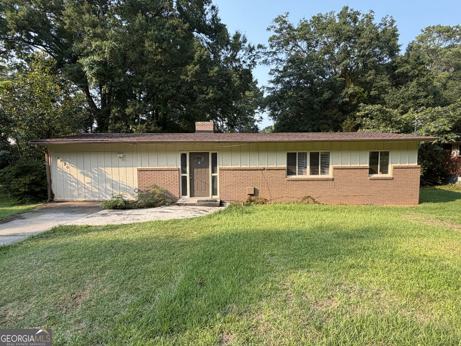 2720 Hollywood Drive Property Photo 1