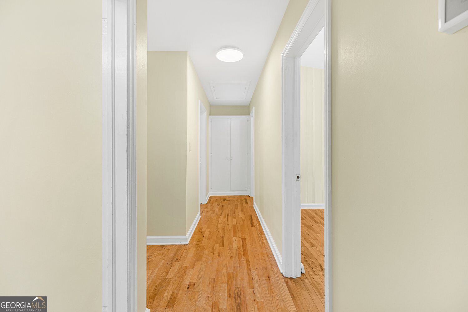 2720 Hollywood Drive Property Photo 5