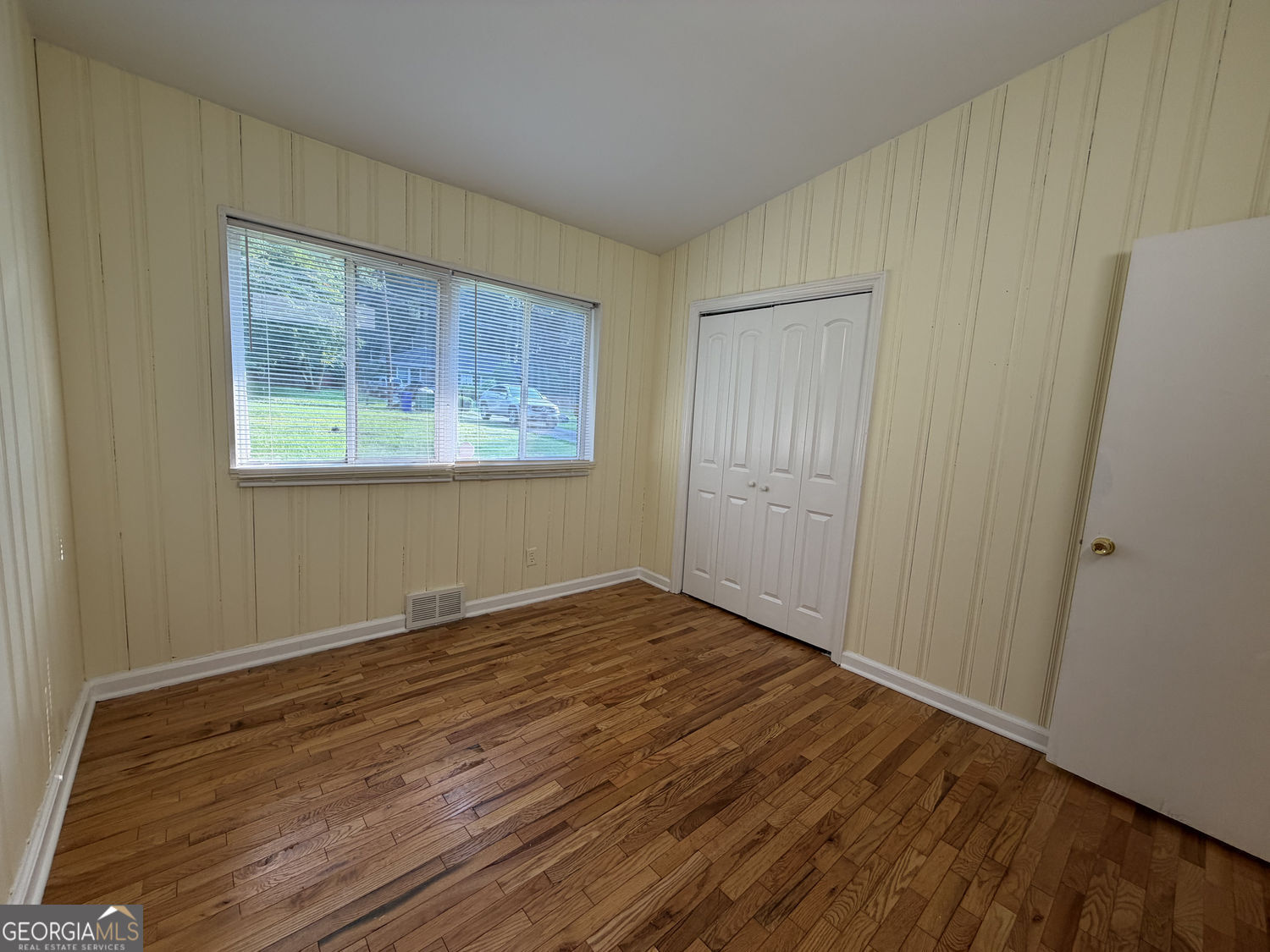 2720 Hollywood Drive Property Photo 9