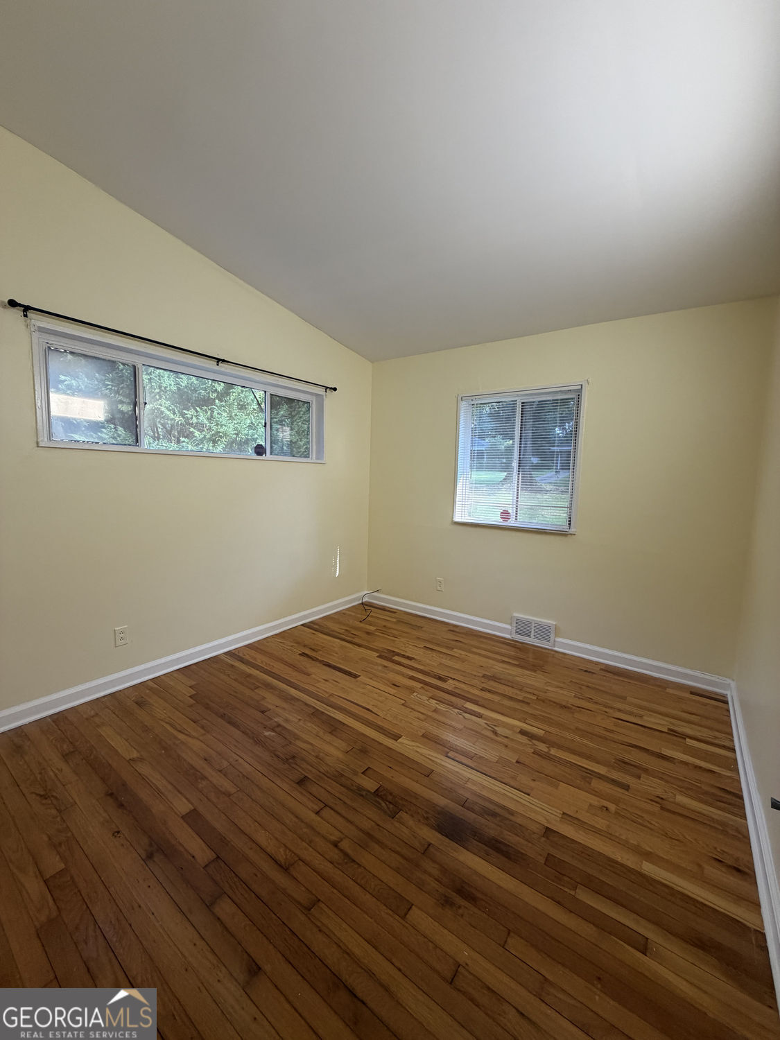 2720 Hollywood Drive Property Photo 15