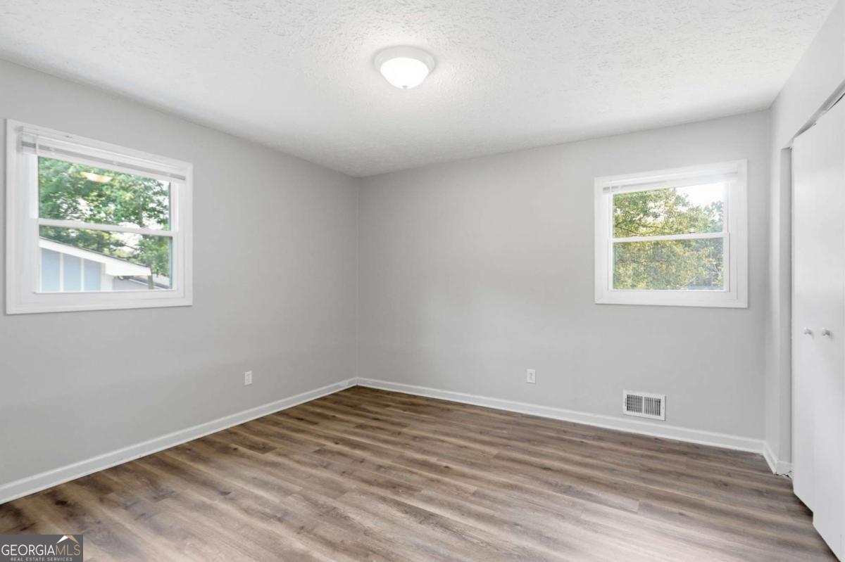 3422 Eisenhower Circle Se Property Photo 22