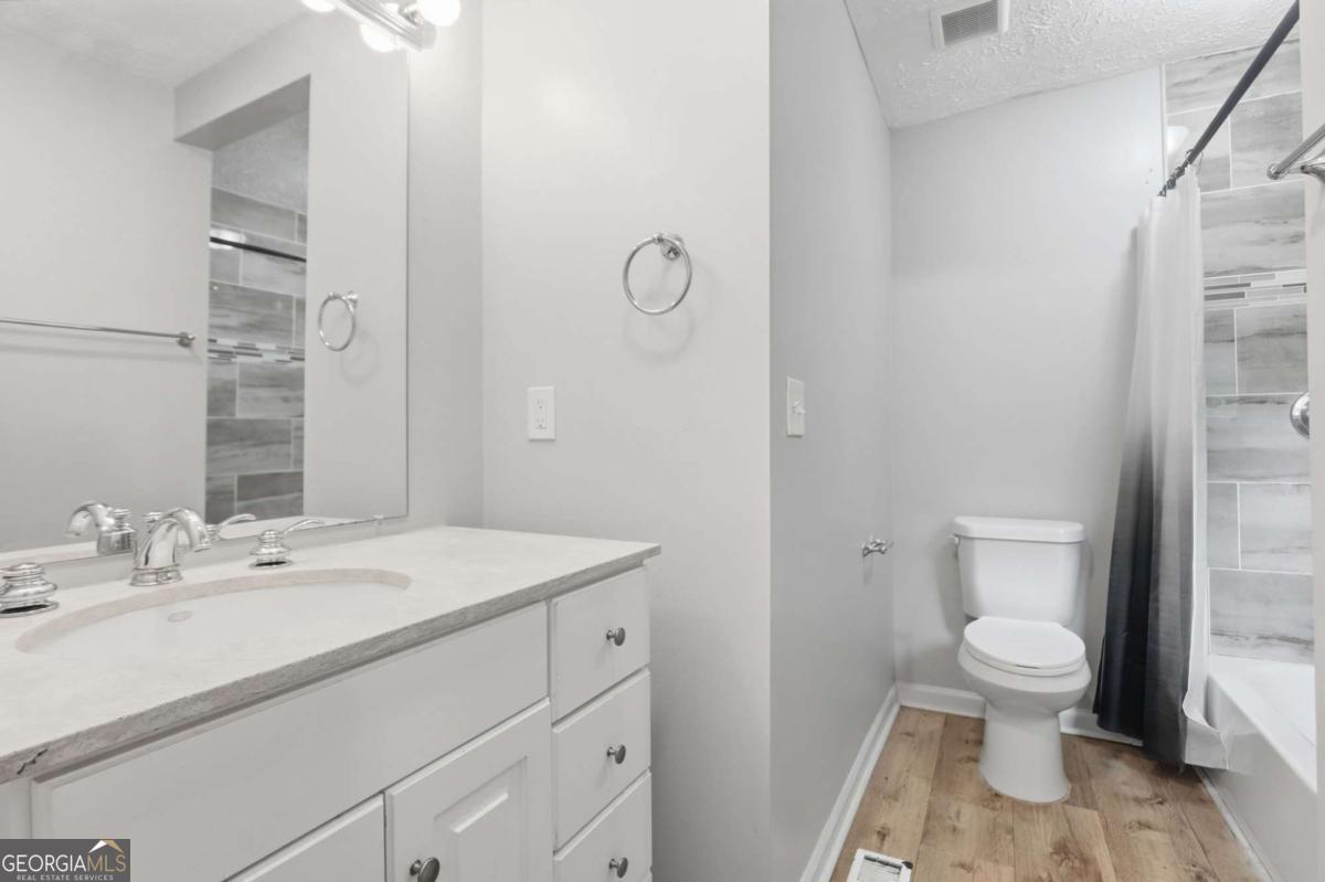 3422 Eisenhower Circle Se Property Photo 26