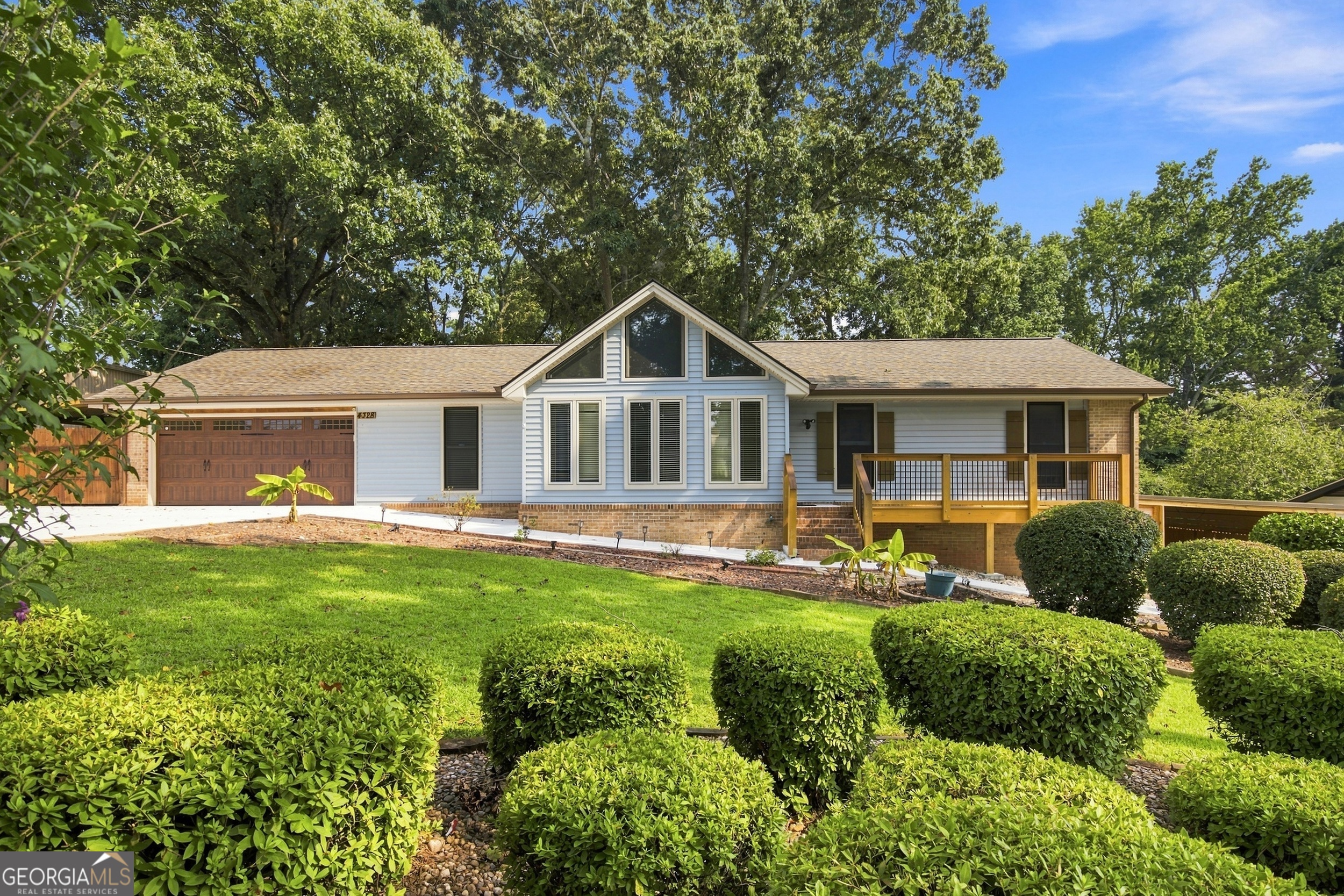4328 Shady Drive Property Photo 3