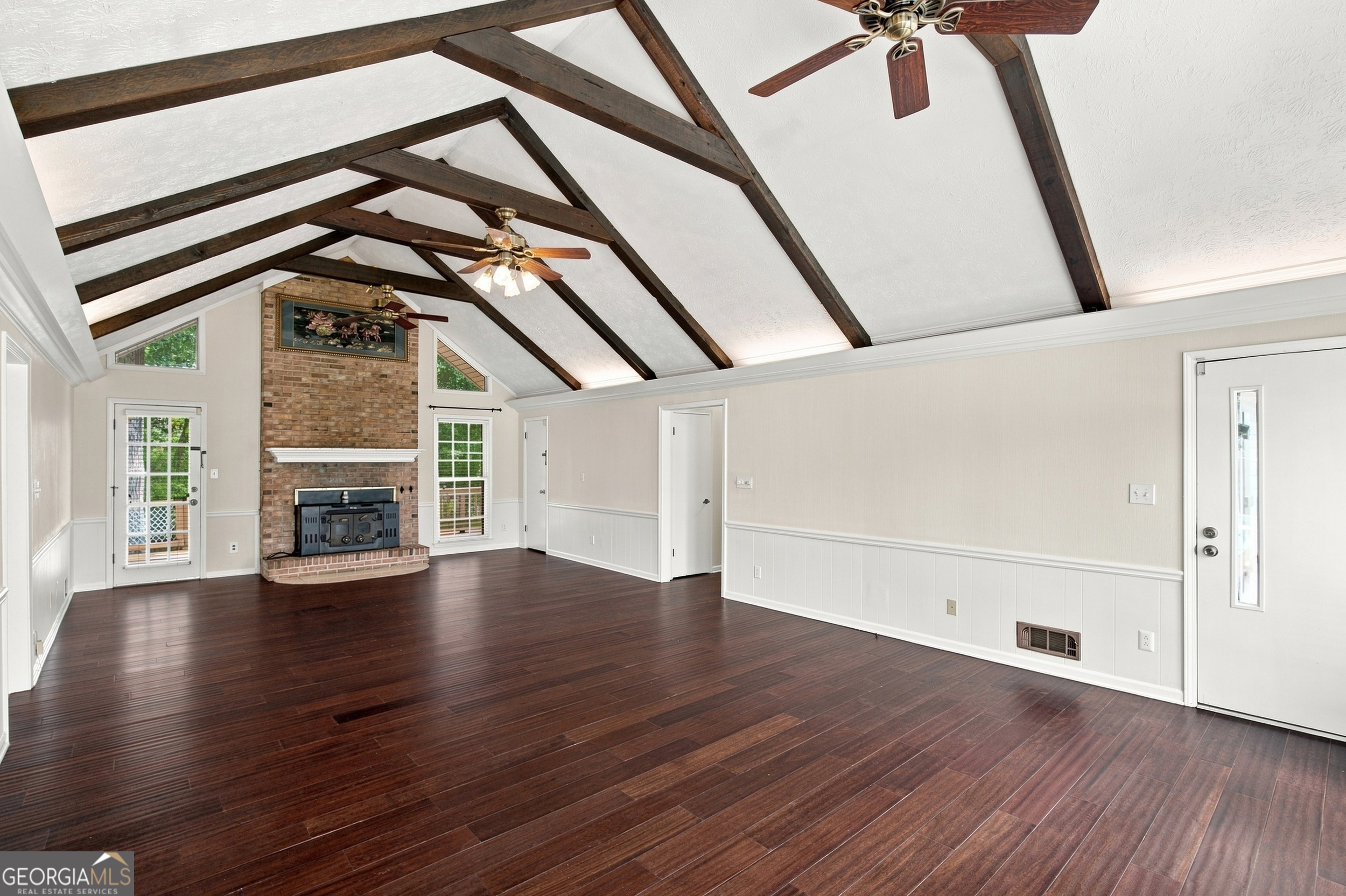 4328 Shady Drive Property Photo 6