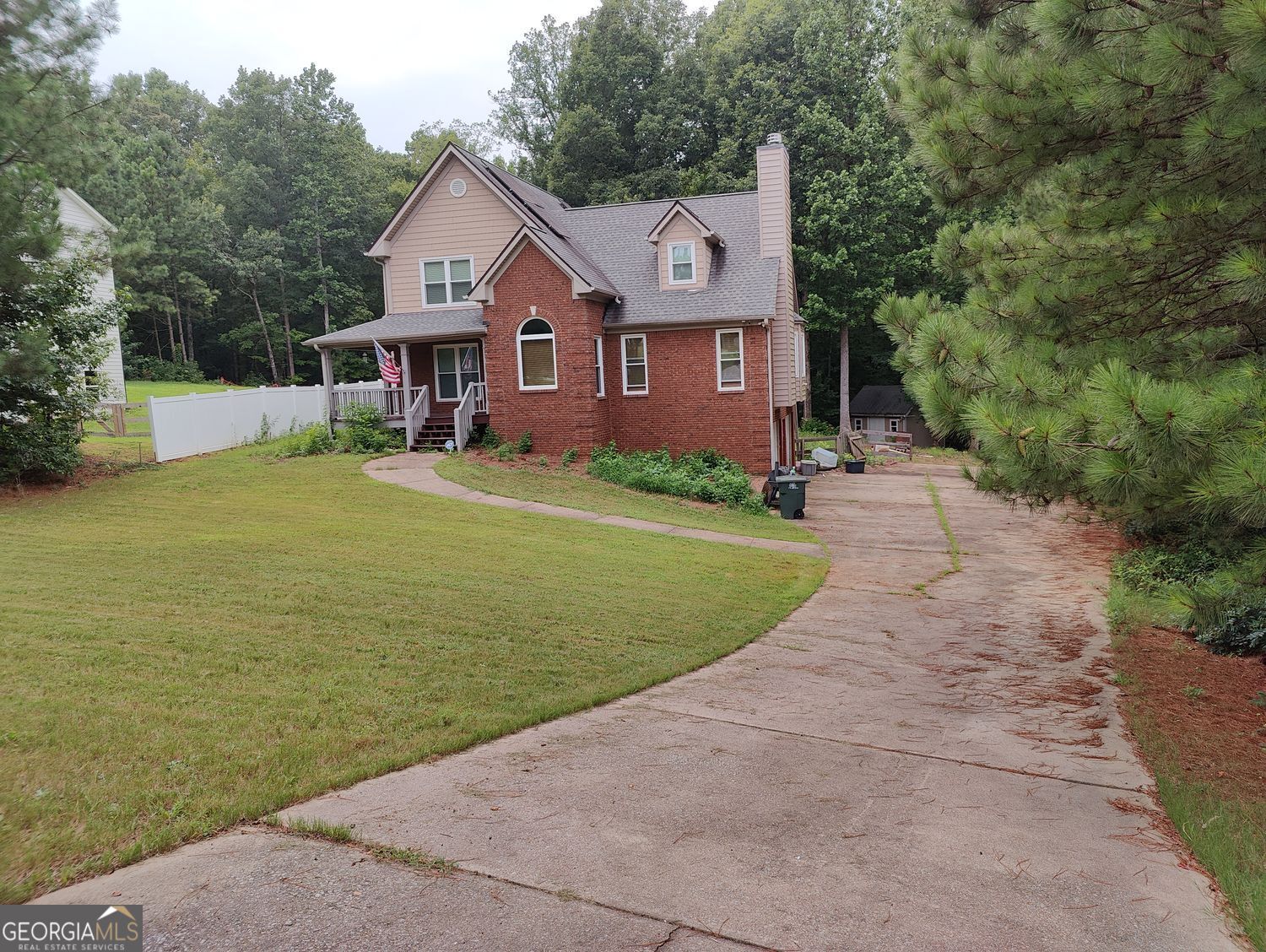 305 Shoals Trail