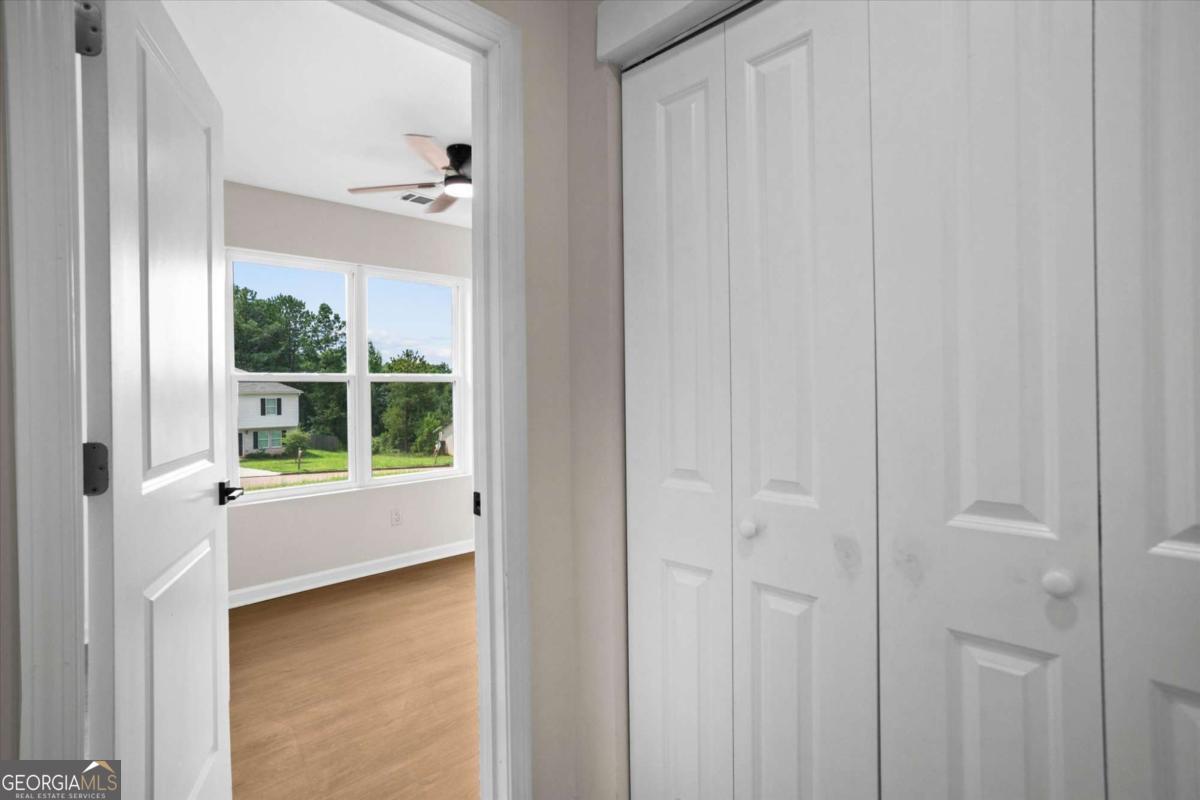 305 Hunters Trace Property Photo 30