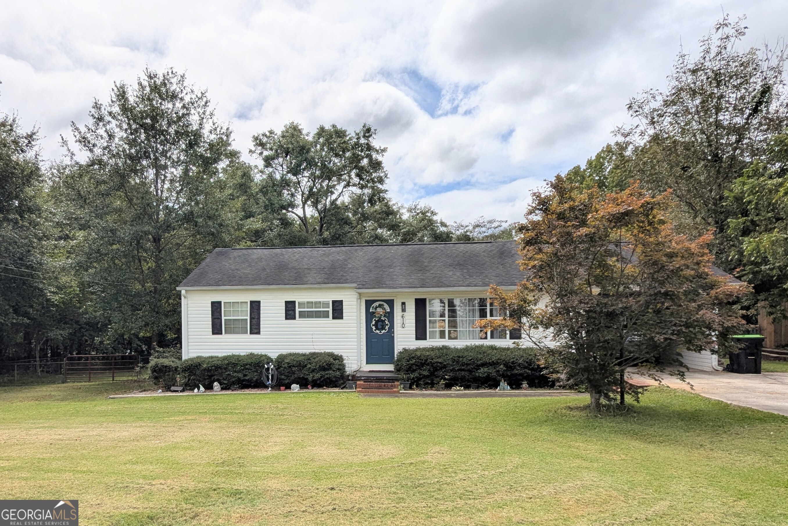 610 Spencer Street Property Photo 1