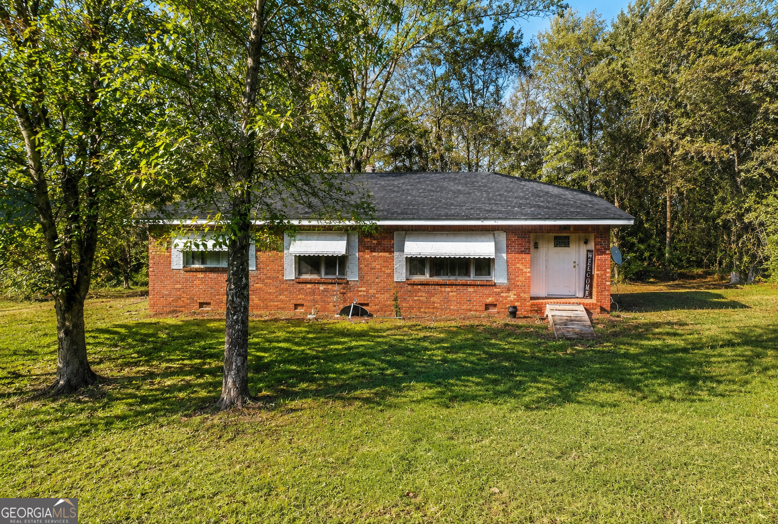 5202 Highway 20 S Property Photo 1