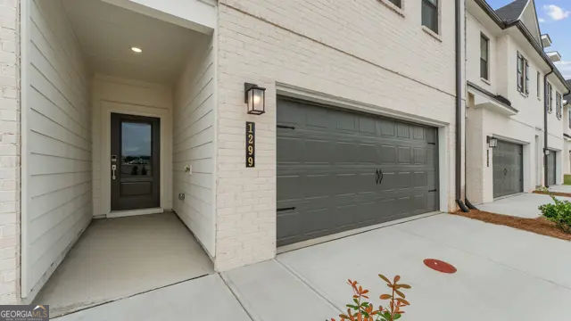 1299 Farmers Loop Lot 8 Property Photo 3