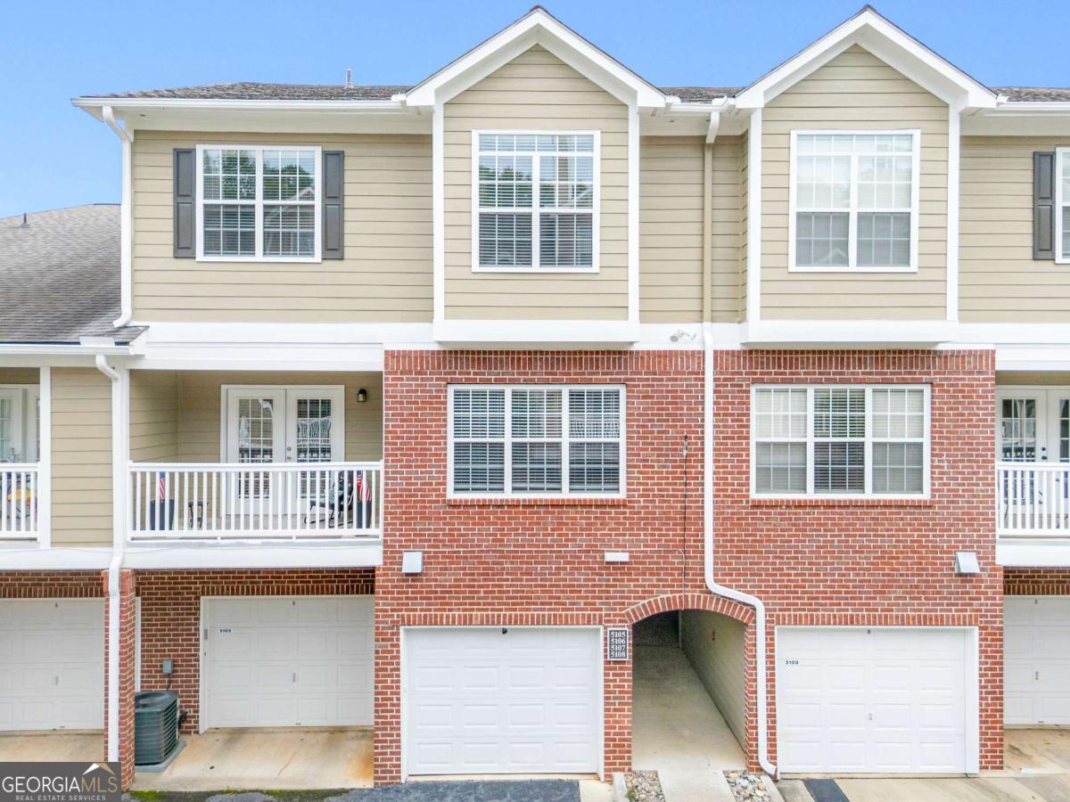 5106 Woodland Lane Property Photo 1