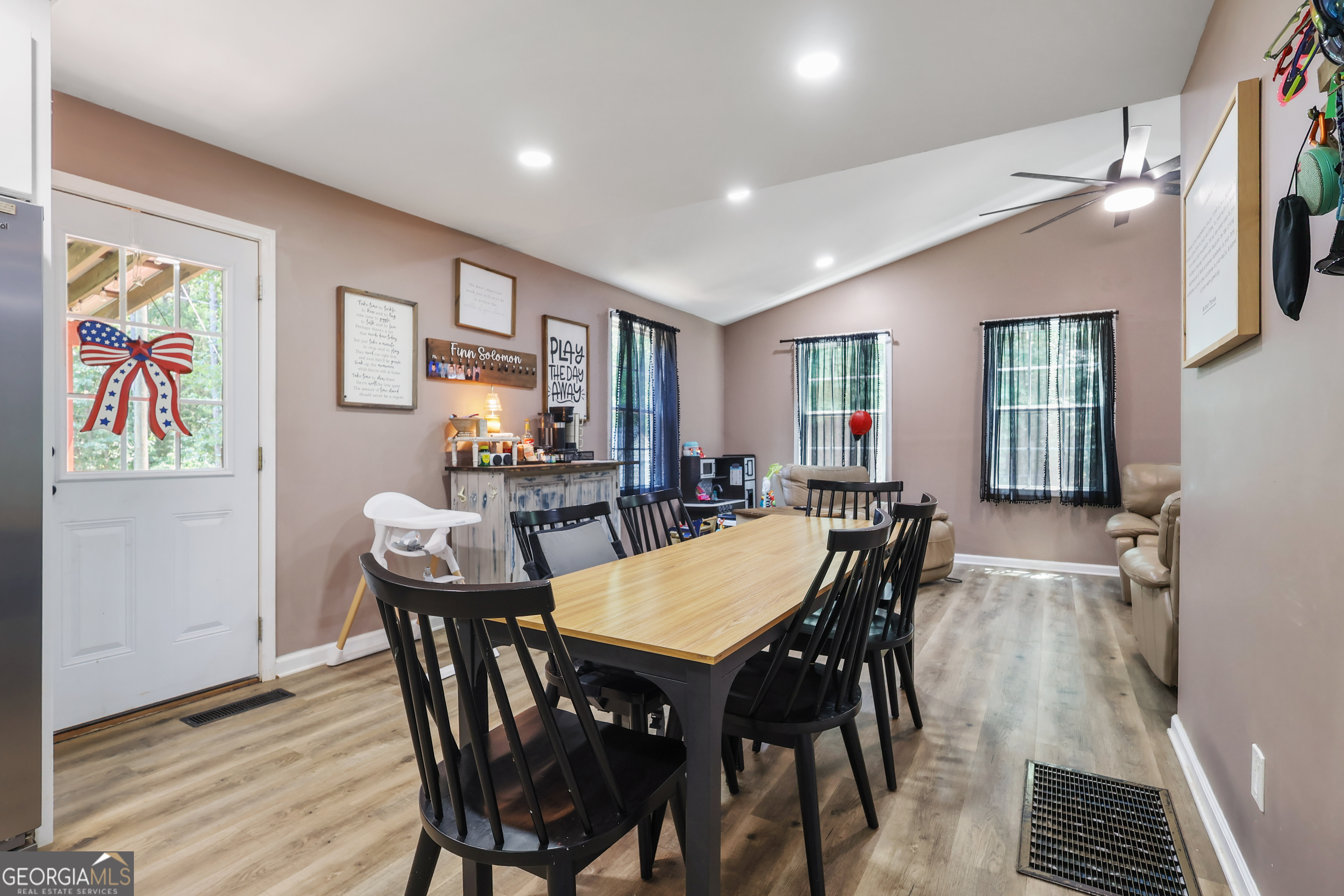 209 Ennis Road Property Photo 19