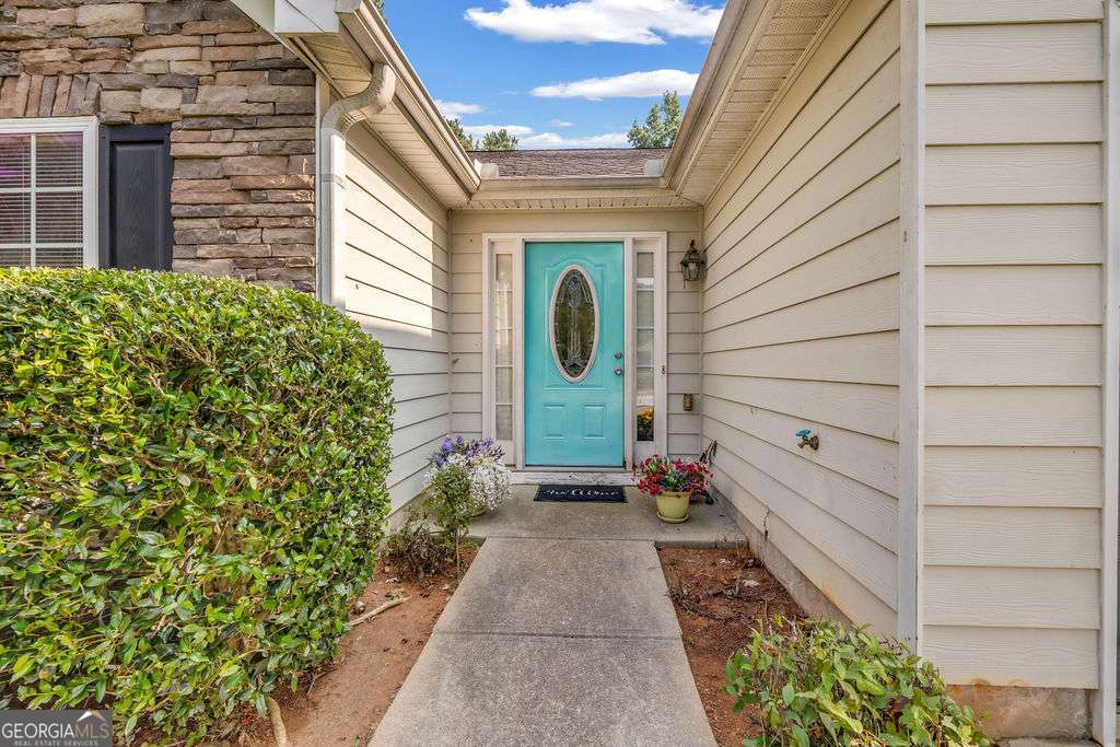 420 Stone Ridge Way Property Photo 3