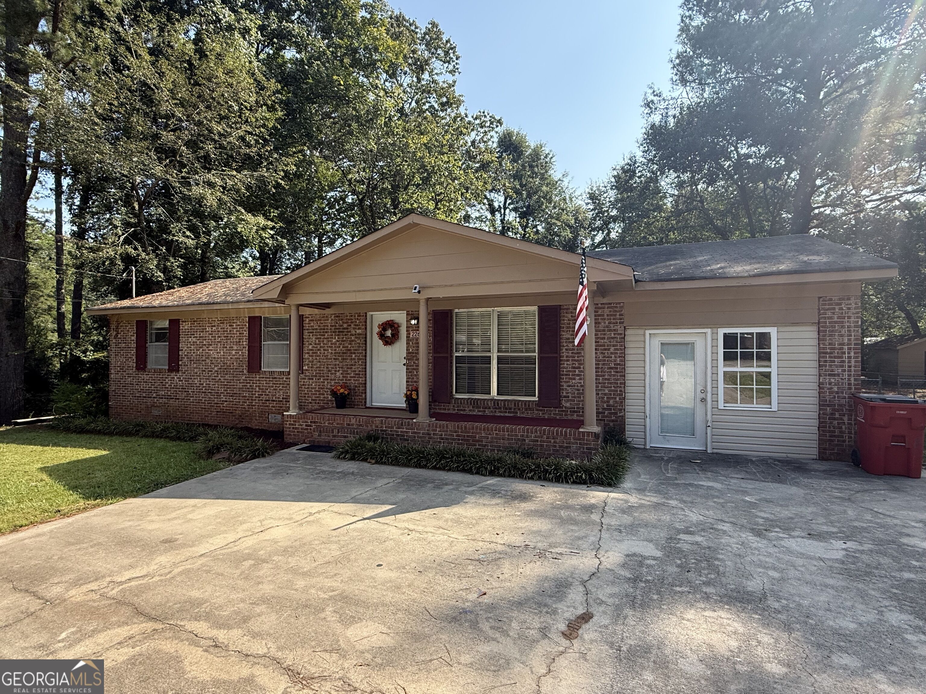226 Second Street Property Photo 1