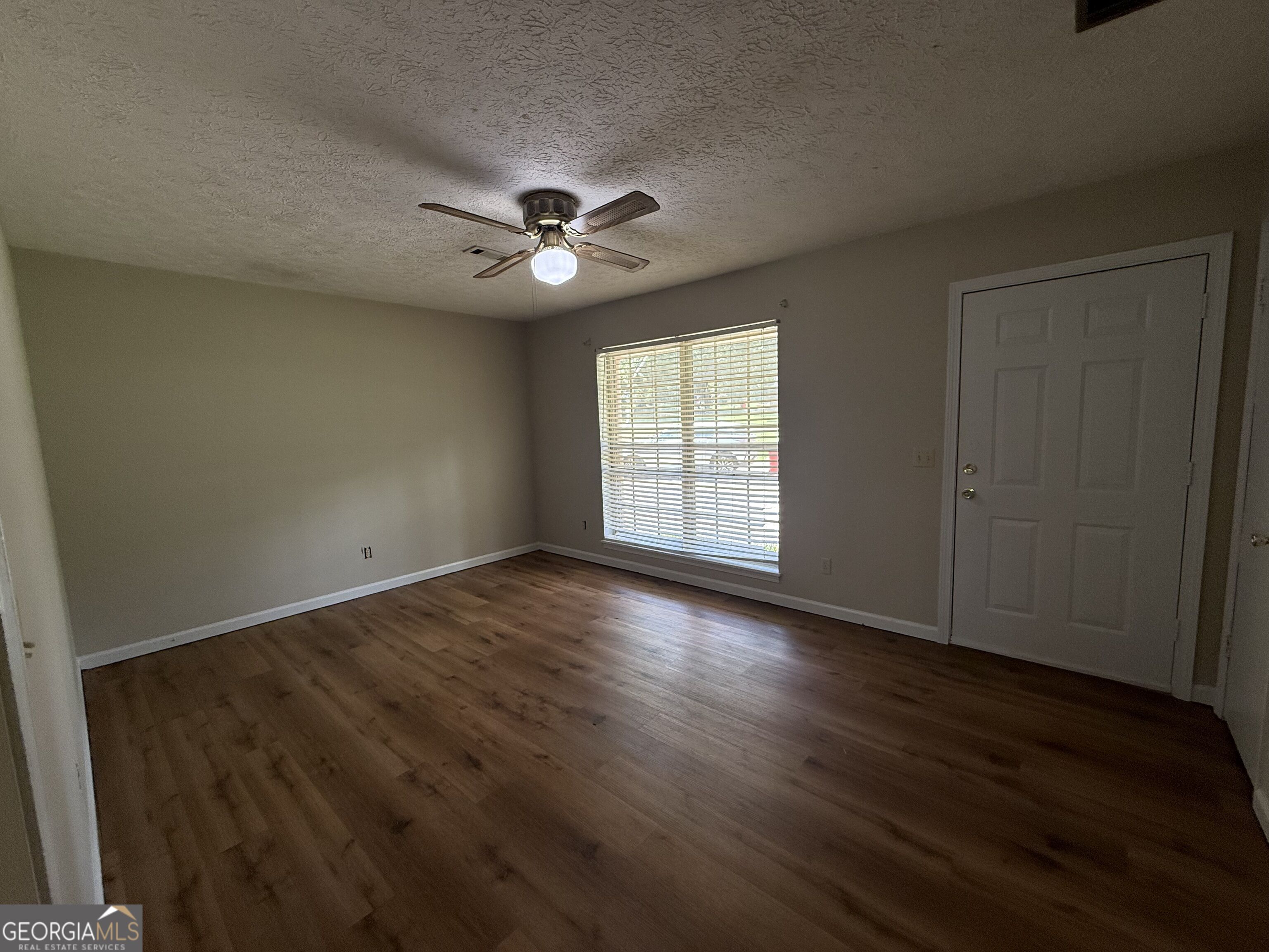 226 Second Street Property Photo 3