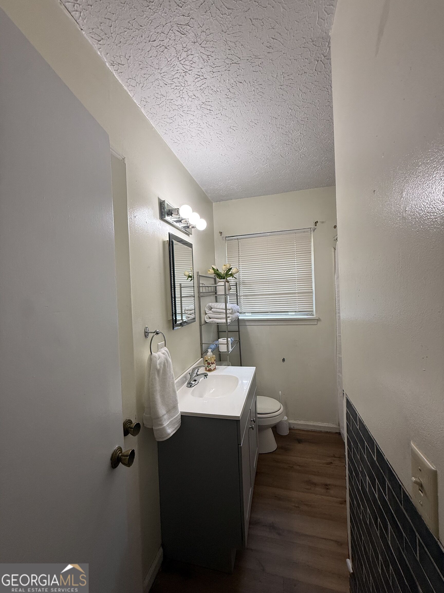 226 Second Street Property Photo 9
